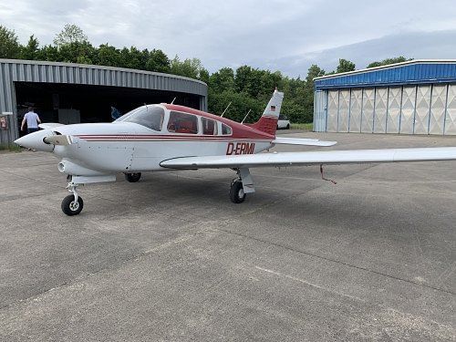 Piper PA-28 R-201T