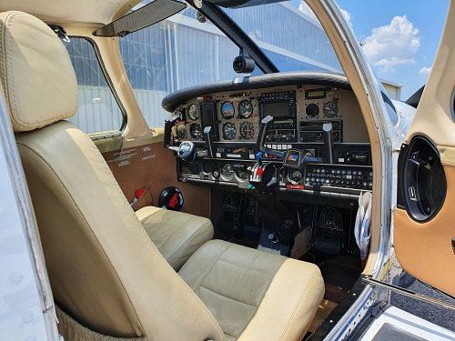 Piper PA28-201 Turbo Arrow IV