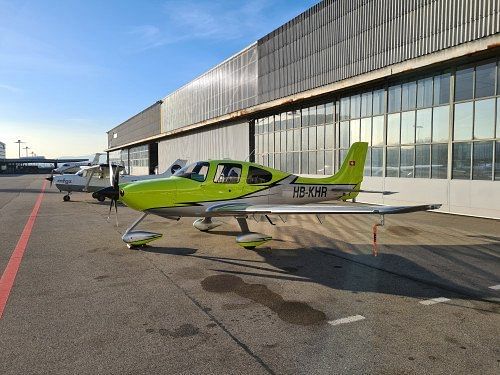Cirrus SR22TN