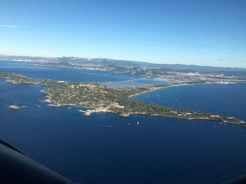 Survol - Calanques de Cassis, îles d'Hyères depuis St Tropez