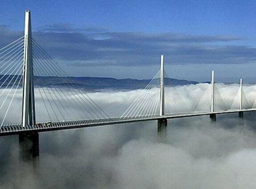 Le Viaduc de Millau, le lac du Salagou