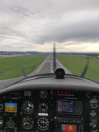 Aquila A210 (AT01)