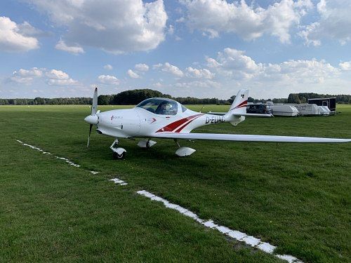 Aquila A210 (AT01)
