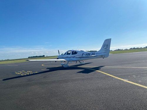 Cirrus SR22TN