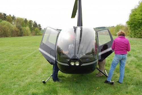 Robinson R44
