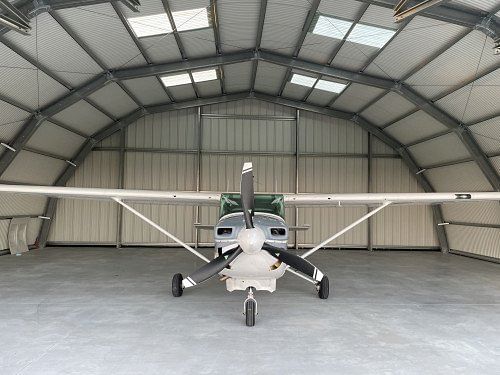 Cessna 182