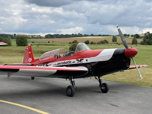 Zlin 526F