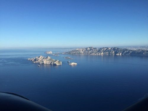 Survol - Calanques de Cassis, îles d'Hyères depuis St Tropez