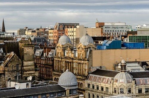 Day trip to visit Glasgow, take off from Denham near London