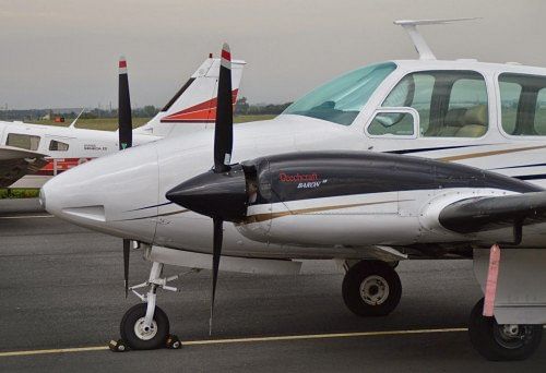 Beechcraft Baron 55