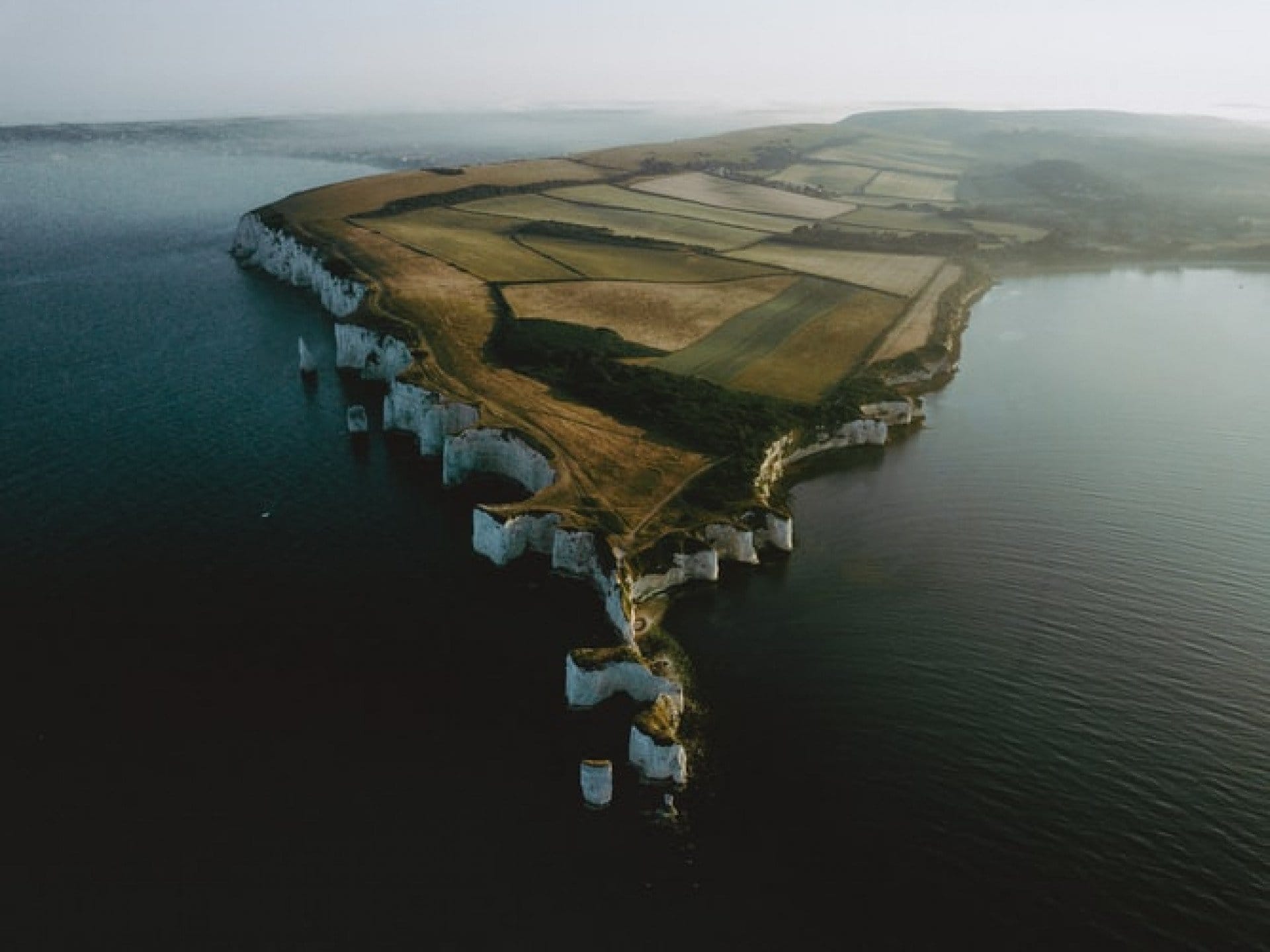 Survol : Old Harry Rocks • Wingly