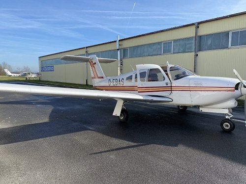 Piper PA-28 R-201T