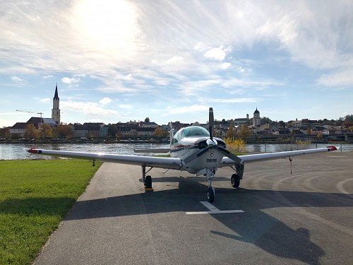 Beechcraft Bonanza F33A
