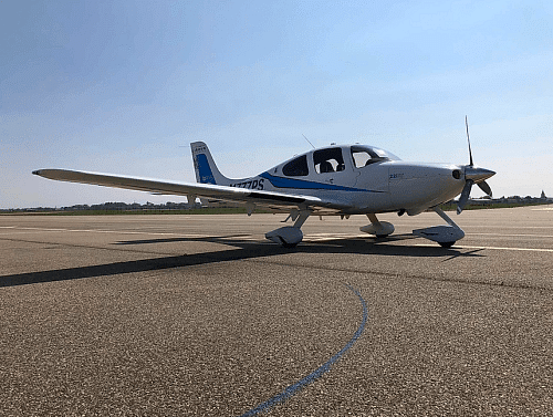 Cirrus SR22