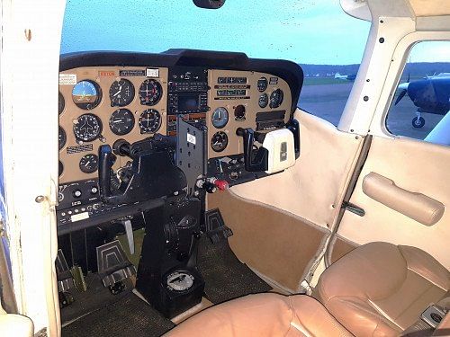 Cessna 182