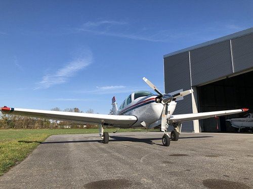 Beechcraft Bonanza F33A
