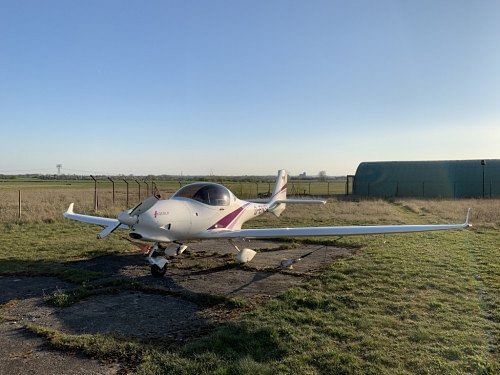 Aquila A210 (AT01)