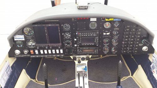 Aquila A210 (AT01)