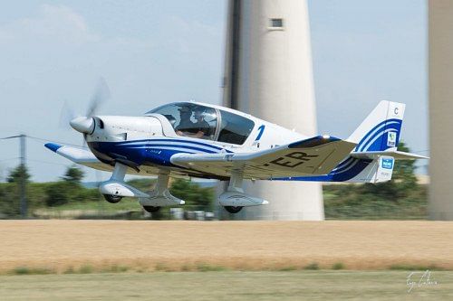 Robin DR 401