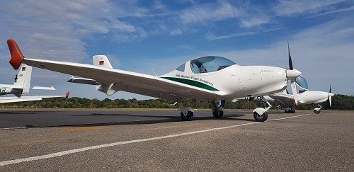 Aquila A210 (AT01)