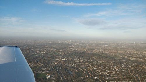 Join me on a local sightseeing flight in a Cessna 182