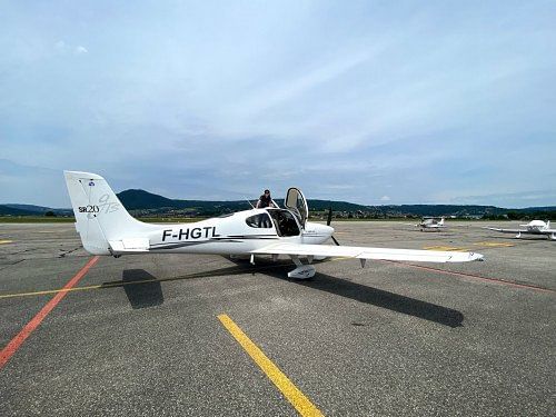 Cirrus SR20