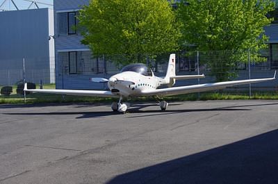 Aquila A210 (AT01)