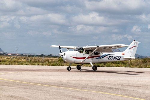 Cessna 172 R