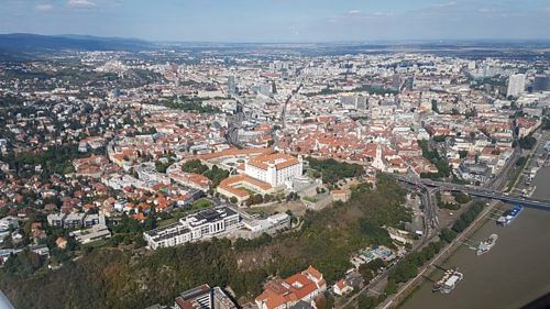Rundflug über Bratislava