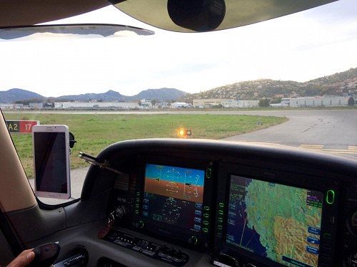 Cirrus SR22