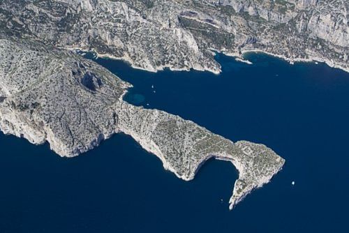 La Camargue et les Calanques depuis le ciel
