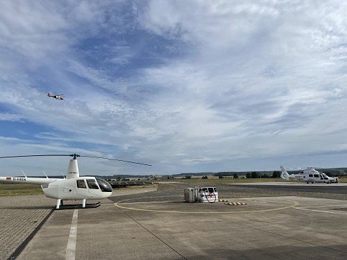 Robinson R44