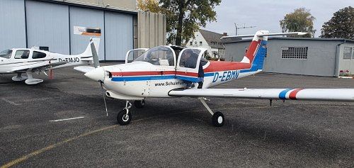 Piper Pa-38-112-TOMAHAWK