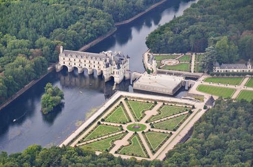 Les Châteaux de la Loire depuis Châteauneuf